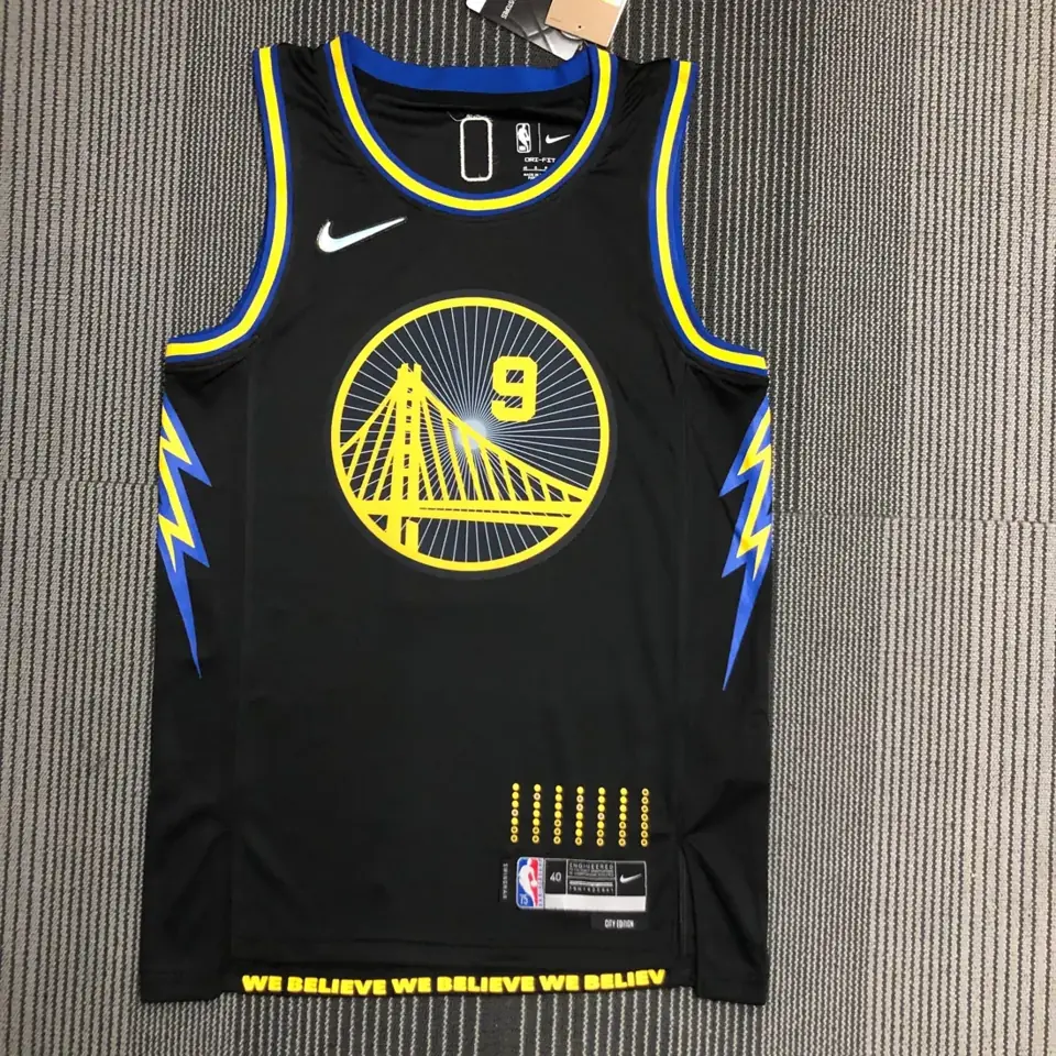 Temporada 22, Warriors, Edición City, número 9, Iguodala