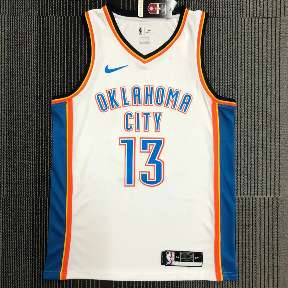 Camiseta blanca de los Thunder n.º 13 George