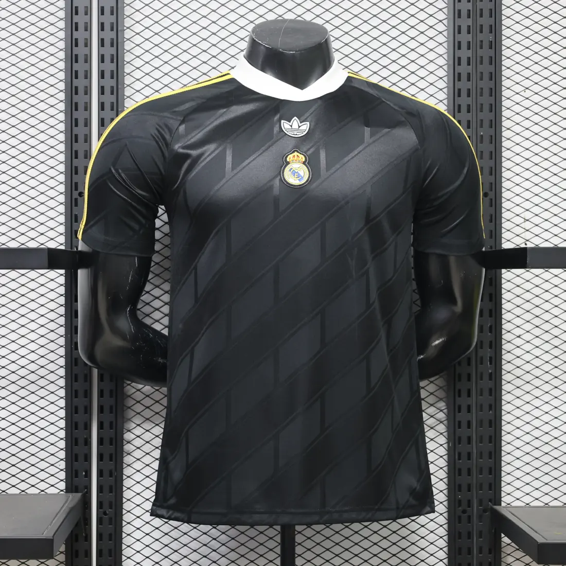 26-27 Real Madrid Negro Casual Retro Tallas S-3XL
