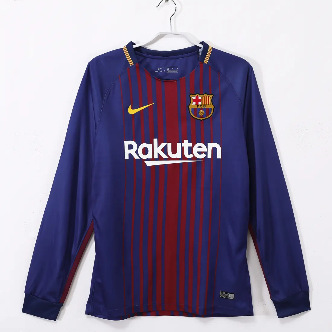 Manga larga: Temporada 2017/18 Barcelona local 3B