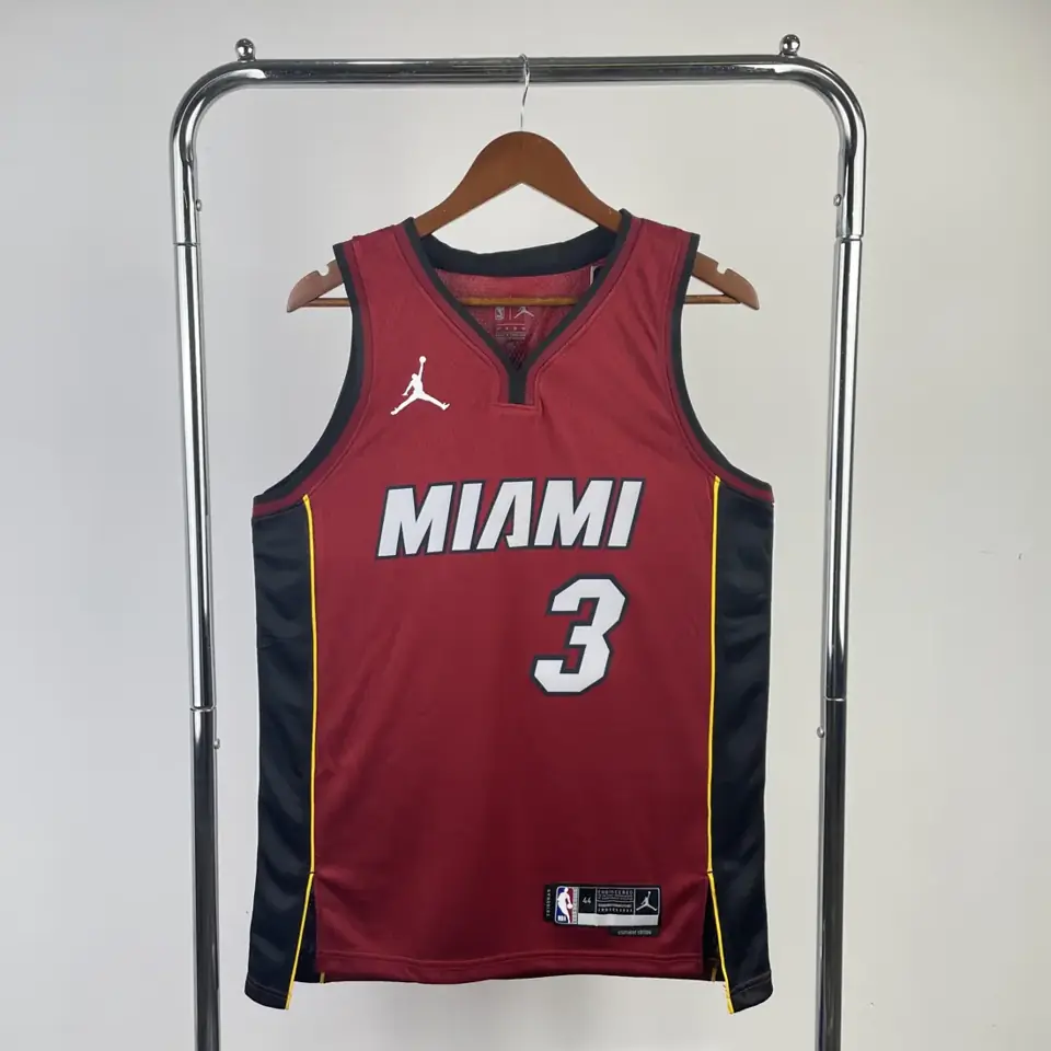 Temporada 23 Heat Edición limitada Flyman nº 3 Wade