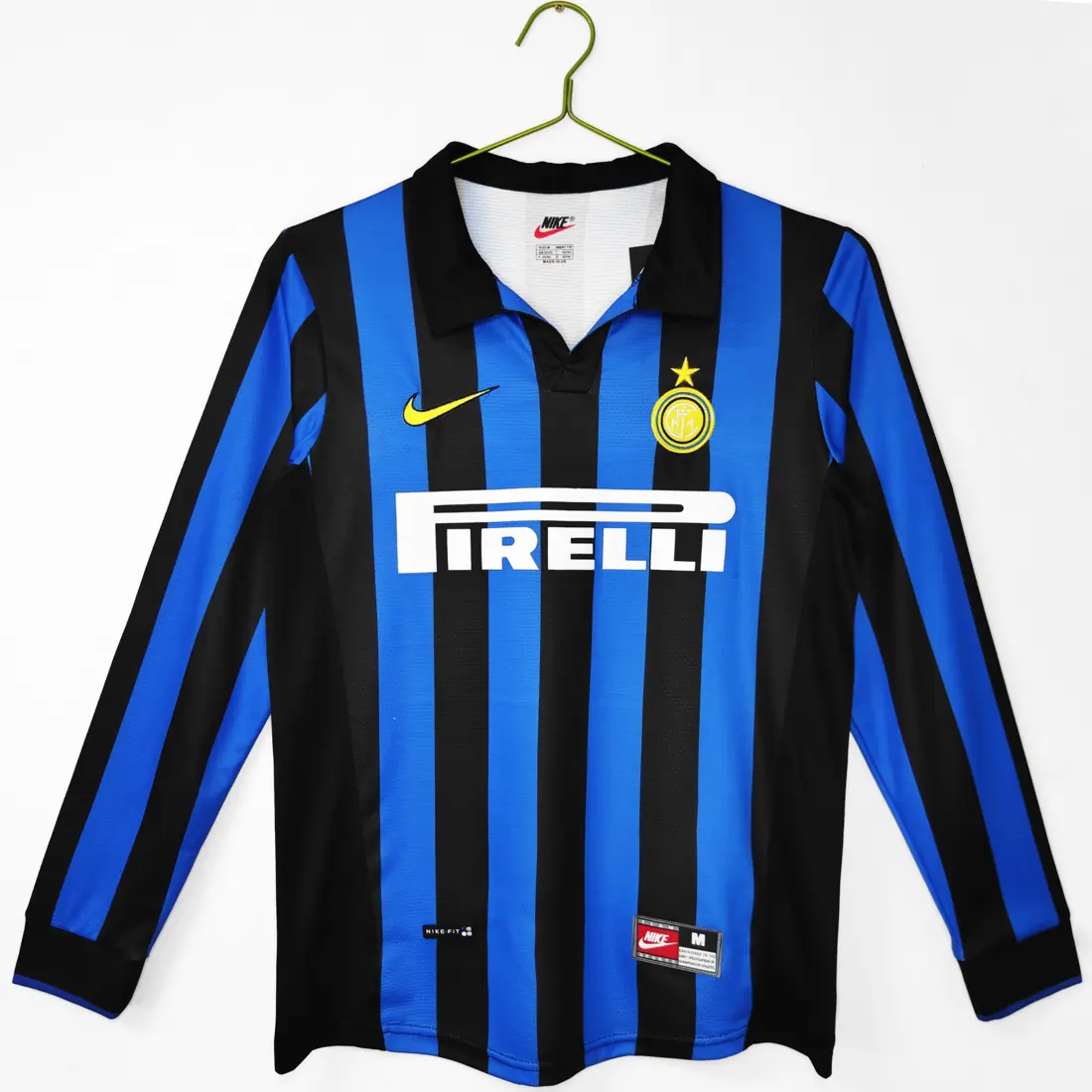 Manga larga: temporada 1998/99 Inter de Milán primera equipación 3B