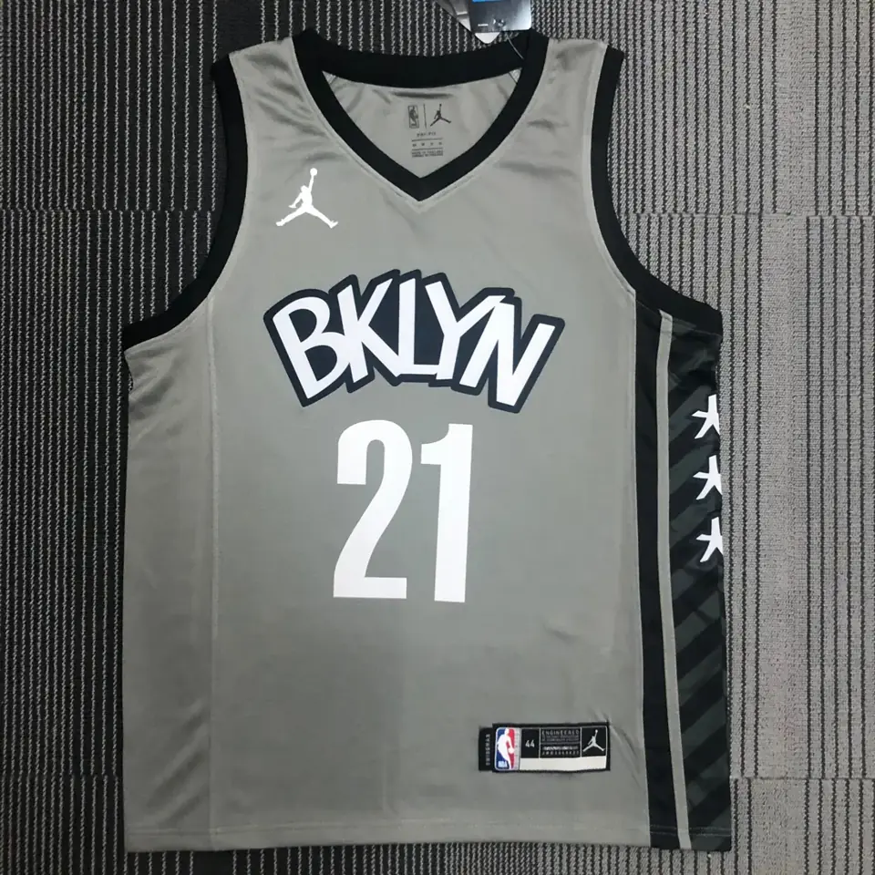 Nets modelo Jumpman gris número 21 Aldridge
