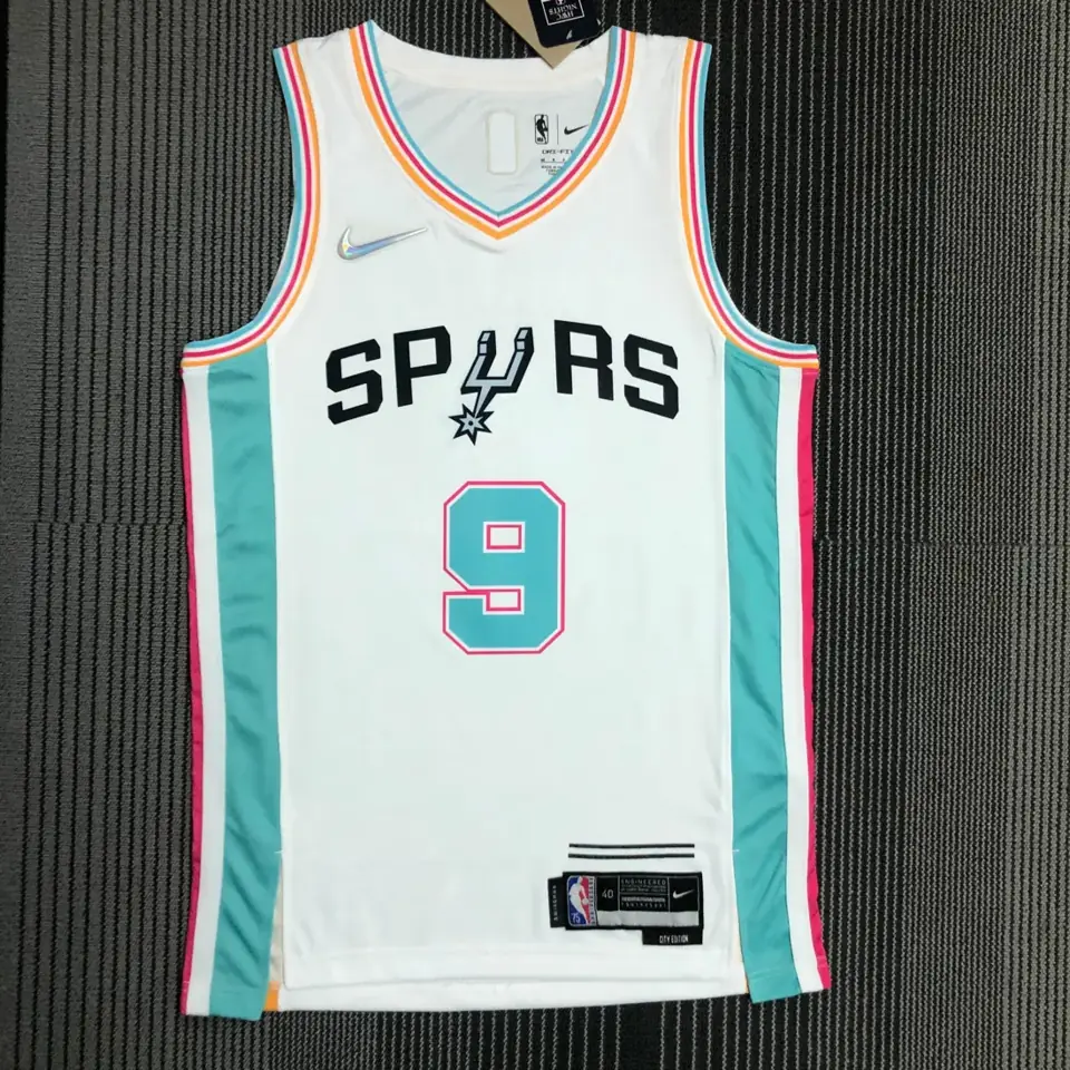 Temporada 22, Spurs, Edición City, número 9, Parker