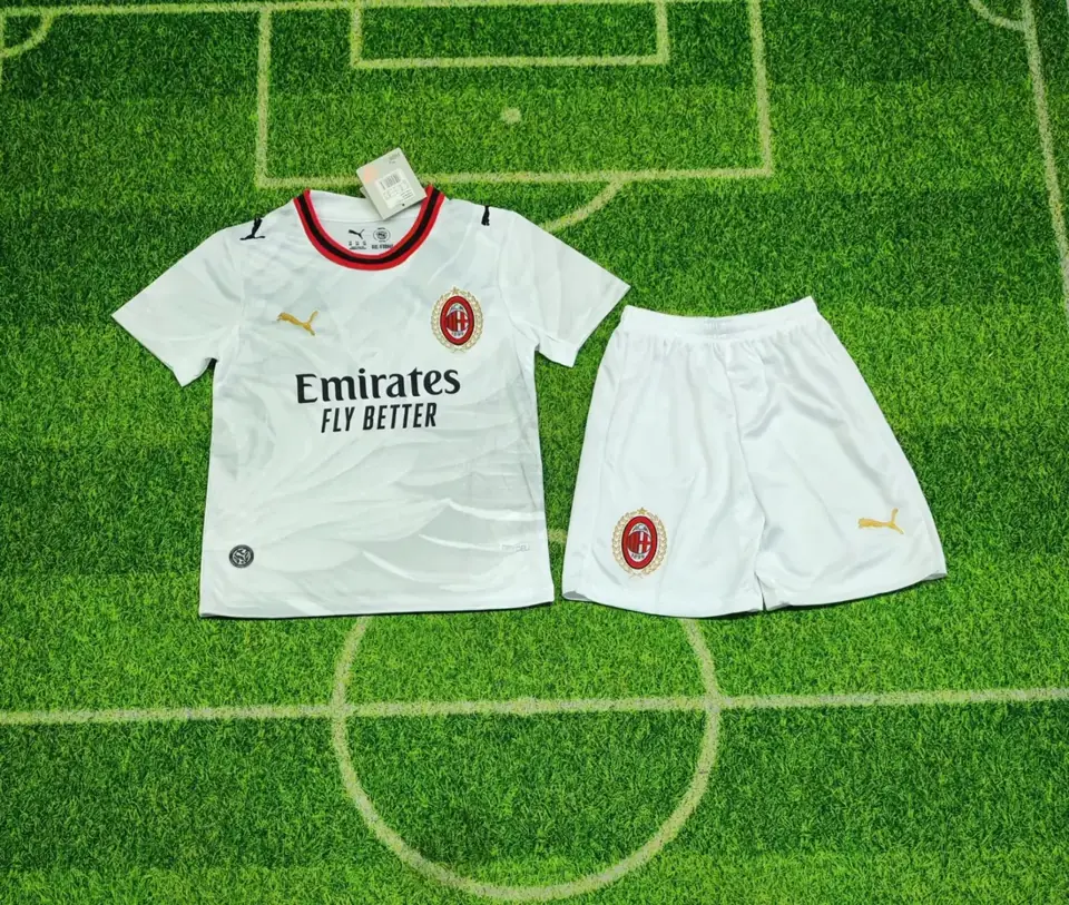 2627 AC Milan visitante