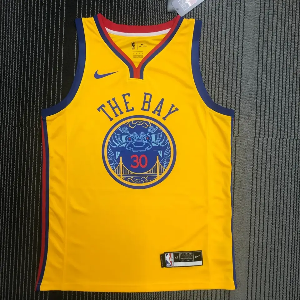 Temporada 18 Warriors edición Dragón chino nº 30 Curry
