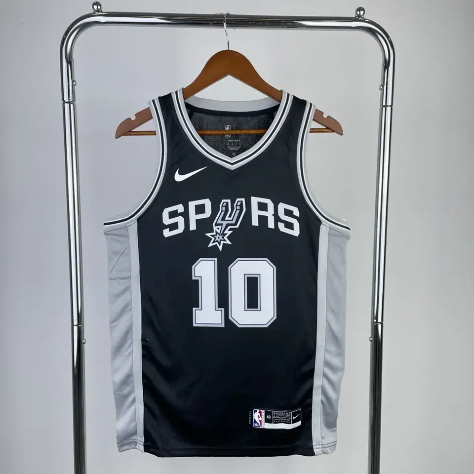 Temporada 23 Spurs negro nº 10 Sochan