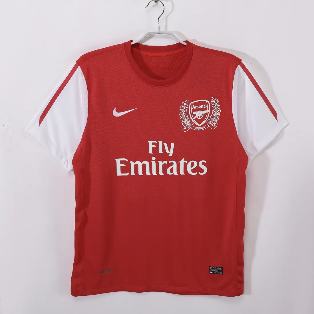Temporada 2011/12 Arsenal local retro 0B