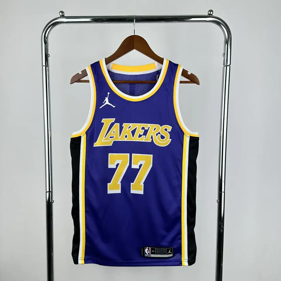 Lakers Jumpman n.º 77 Doncic