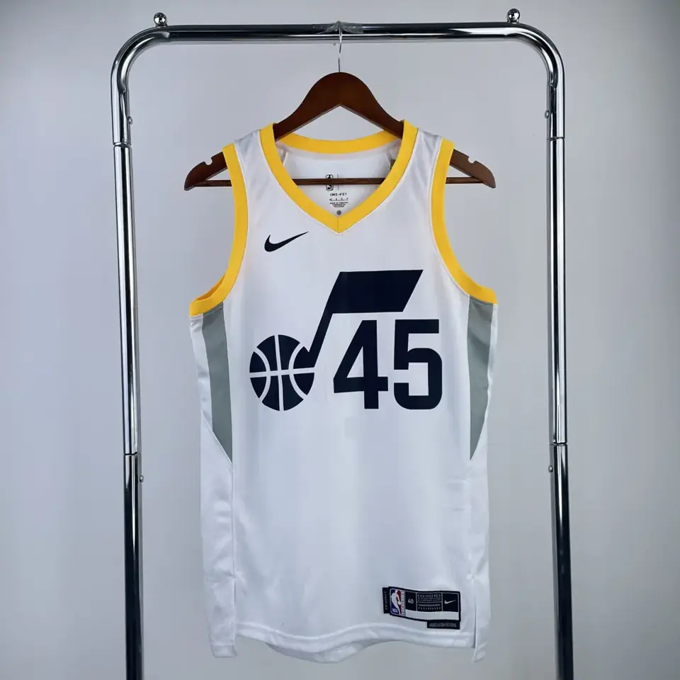 Temporada 23 Jazz Local Blanco Número 45 Mitchell