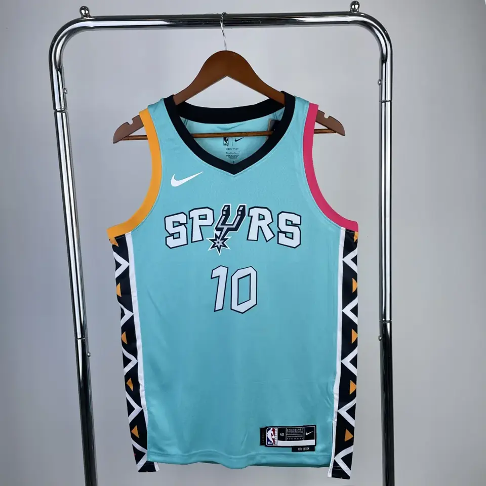 Temporada 23 Spurs City Edition nº 10 Sochan