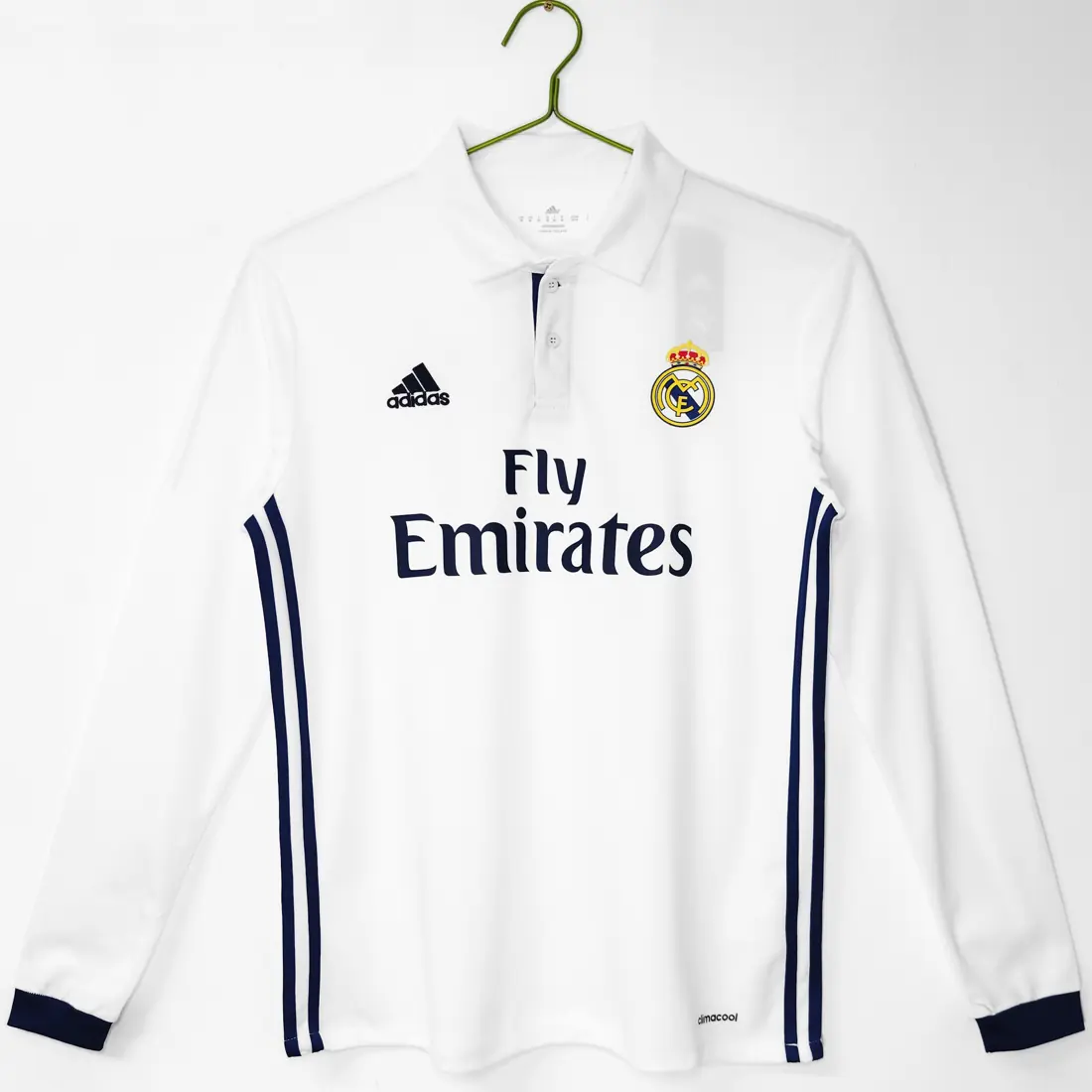 Manga larga: Temporada 2016/17 Real Madrid local 3B
