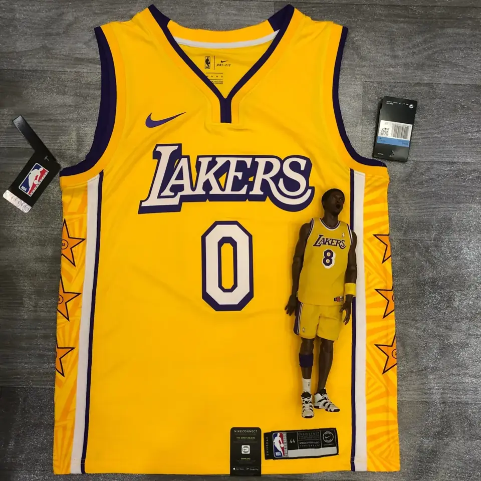 Los Angeles Lakers con estrellas nº 0 Kuzma