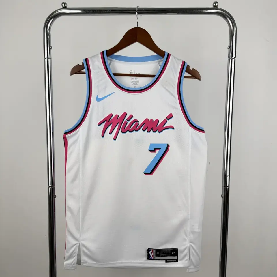 Heat cuello redondo blanco nº 7 Antetokounmpo