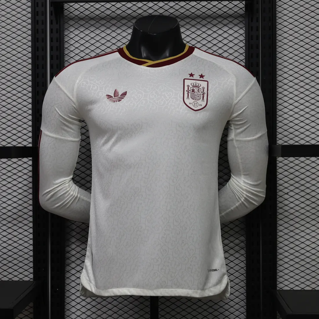 Versión jugador: 26-27 España visitante manga larga S a 3XL