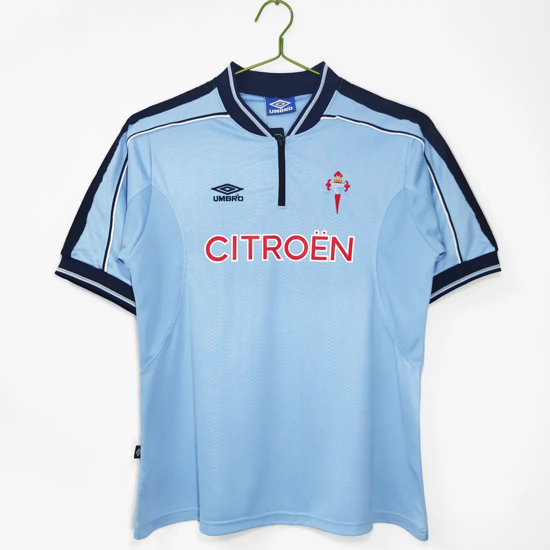 Temporada 1999/00 Celta local azul 5A