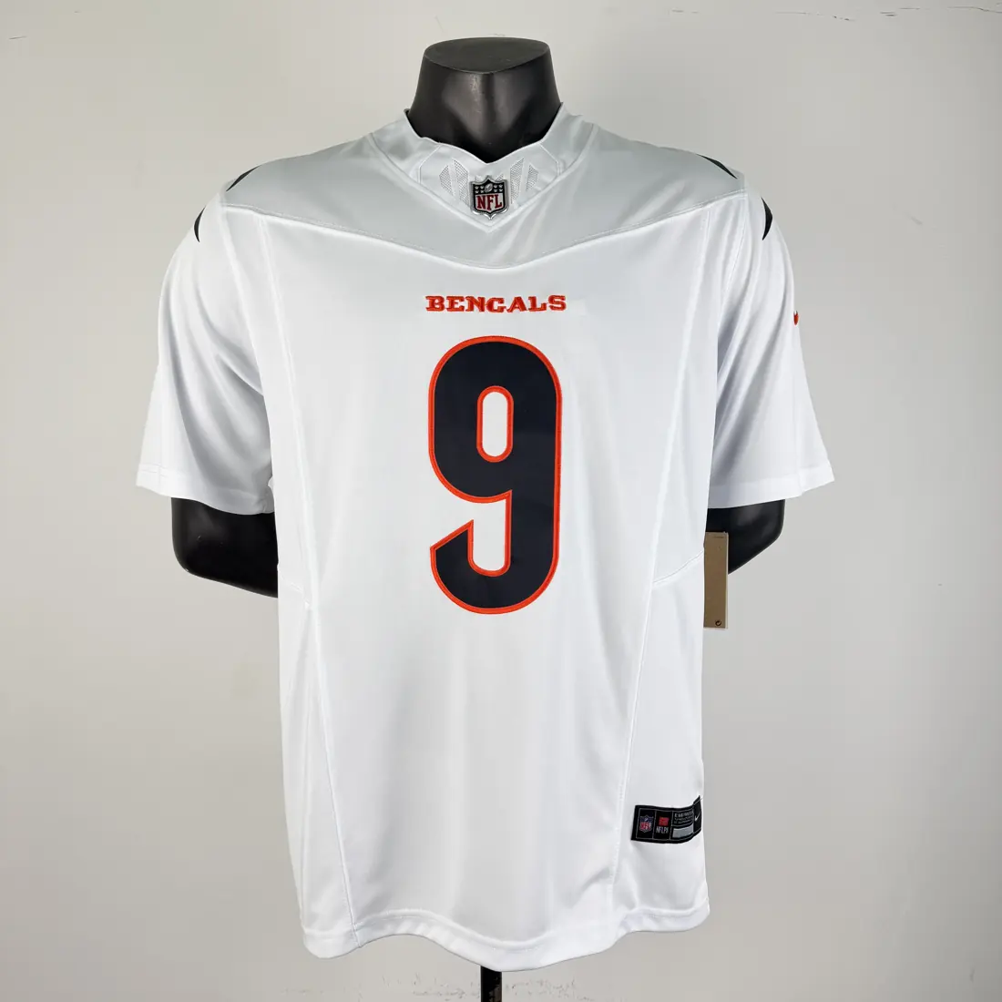 Cincinnati Bengals primera equipación