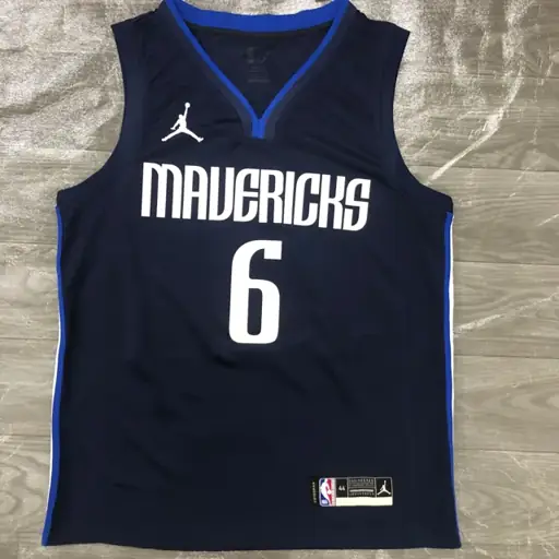Temporada 21 Dallas Mavericks edición limitada temática Jordan número 6 Kristaps Porzingis