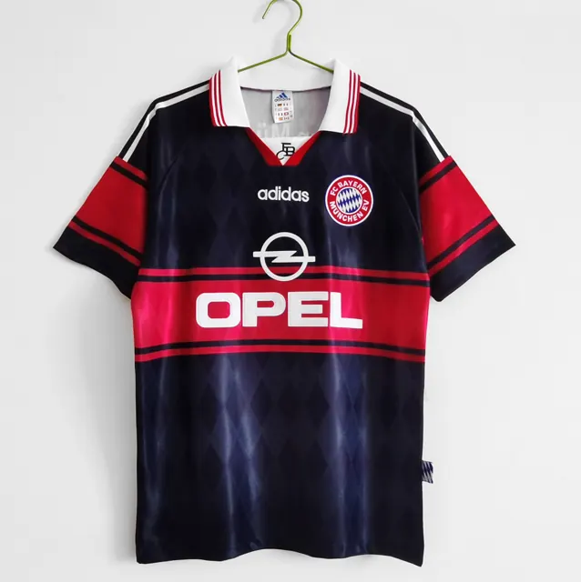 Temporada 1997/99 Bayern de Múnich local retro 8A