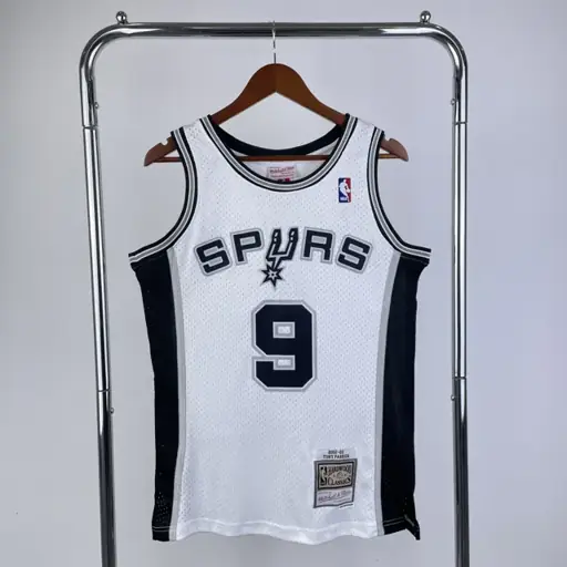 MN camiseta retro termoaplicada: SW San Antonio Spurs temporada 2002/03 blanca número 9 Parker