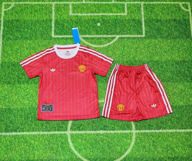 26-27 Manchester United versión retro infantil