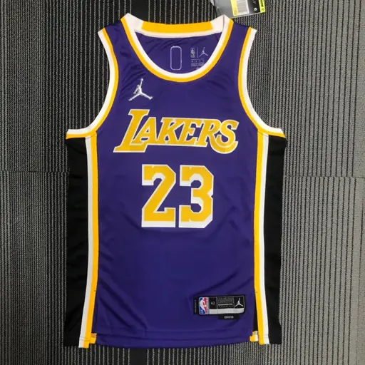 75 aniversario Lakers Edición Jumpman número 23 James