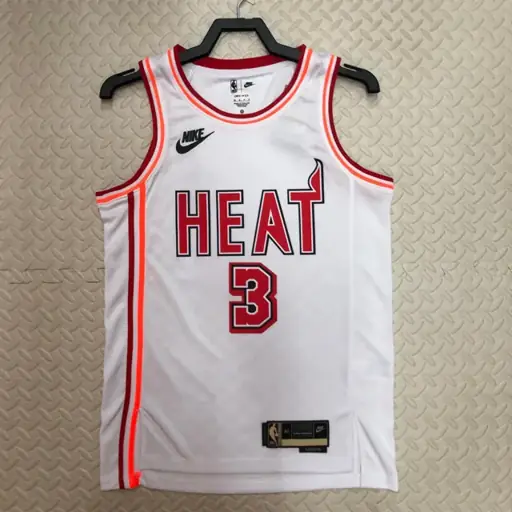 Temporada 23 Heat retro número 3 Wade