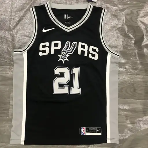 Spurs negro número 21 Duncan