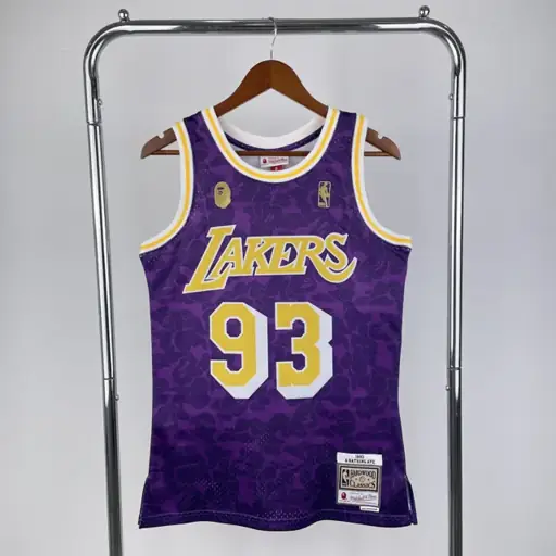 Camiseta colaborativa BAPE×M&N: Los Angeles Lakers morada número 93