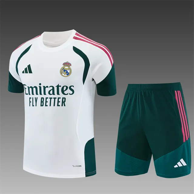 26/27 camiseta de manga corta del Real Madrid blanca con verde oscuro