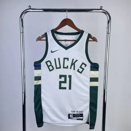 Temporada 23 Bucks local blanco número 21 Holiday