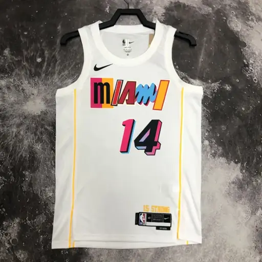 Miami Heat edición City temporada 23 nº14 Herro