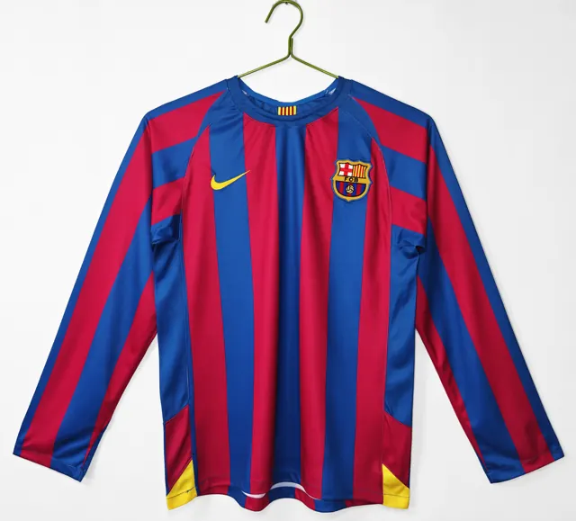 Manga larga: Temporada 2005/06 Barcelona local versión liga 3B