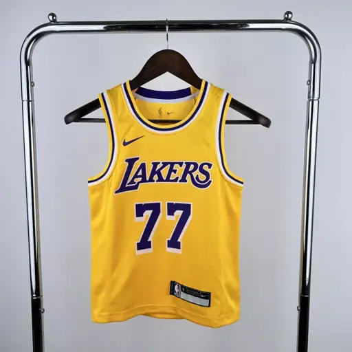 Infantil: temporada 23 Lakers amarillo número 77 Dončić