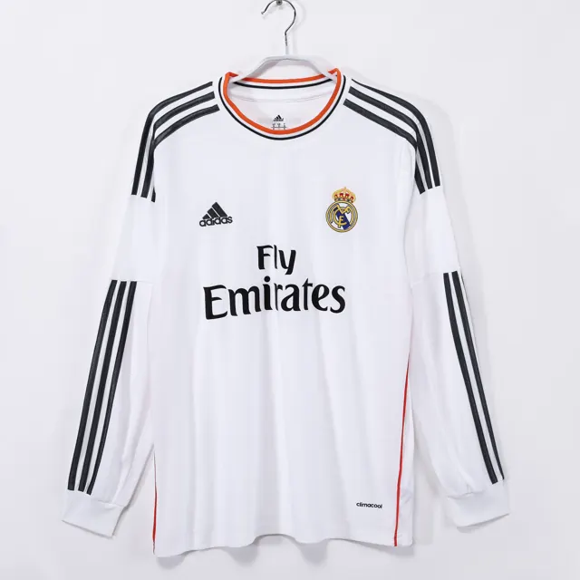 Manga larga: Temporada 2013/14 Real Madrid local retro 3B