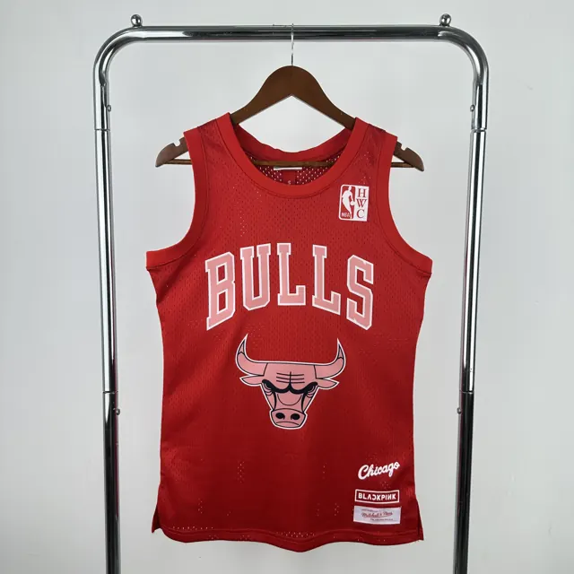 Colaboración Blackpink, Bulls