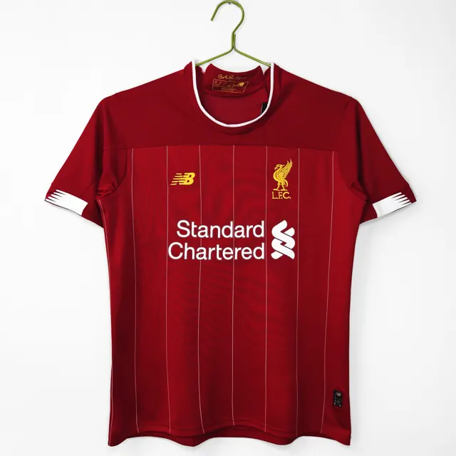 Temporada 2019/20 Liverpool local retro 8A