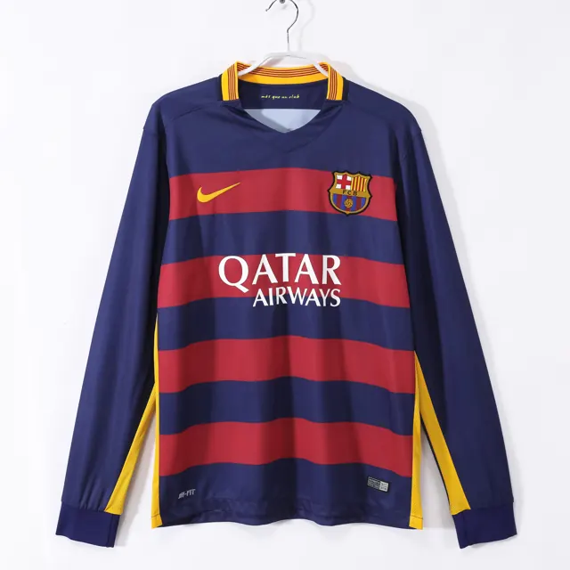 Manga larga: Temporada 2015/16 FC Barcelona local 3B