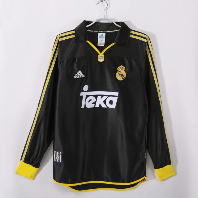 Manga larga: Temporada 1999/01 Real Madrid visitante 3B