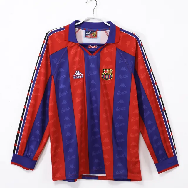 Manga larga: Temporada 1995/97 Barcelona local 3B