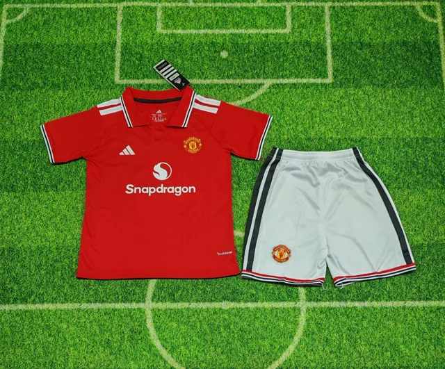 26-27 Manchester United local