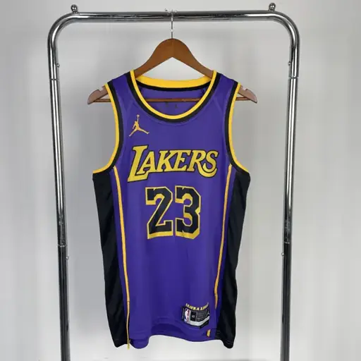 Temporada 23 Lakers edición Jumpman número 23 James