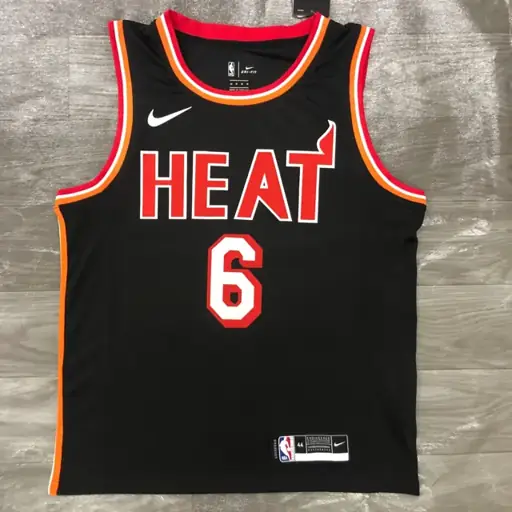Temporada 18 Miami Heat Noche Retro negro número 6 LeBron James