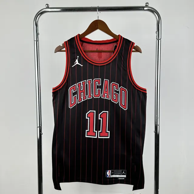 Temporada 26 Chicago Bulls Edición Air Jordan limitada nº11 DeRozan