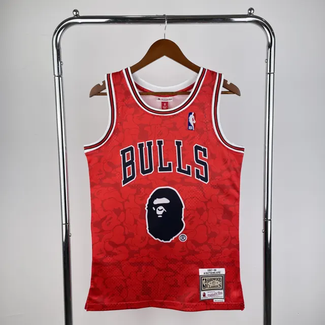 Camiseta colaborativa BAPE×M&N: Chicago Bulls Ape Head