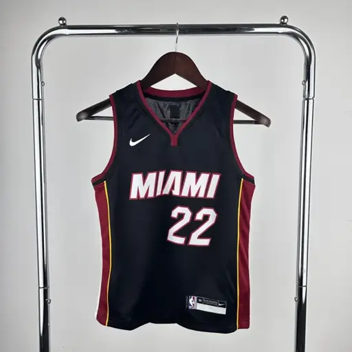 Infantil/Juvenil: Heat cuello en V negro nº 22 Butler