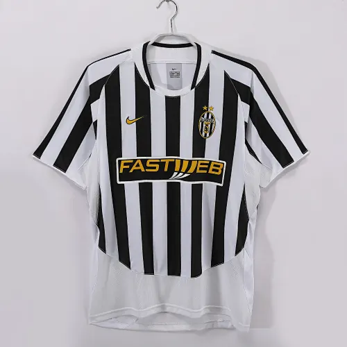 Temporada 2003/04 Juventus local retro 8A
