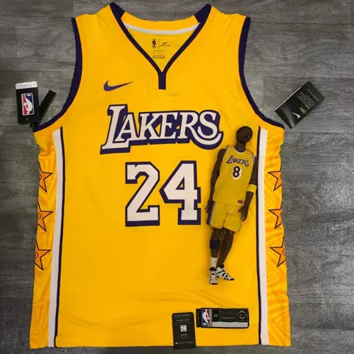Los Angeles Lakers con estrellas nº 24 Kobe