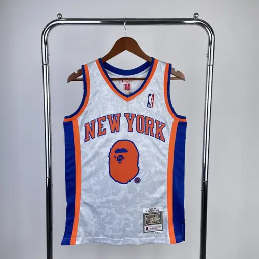 Camiseta de colaboración BAPE×M&N: Knicks Ape Head