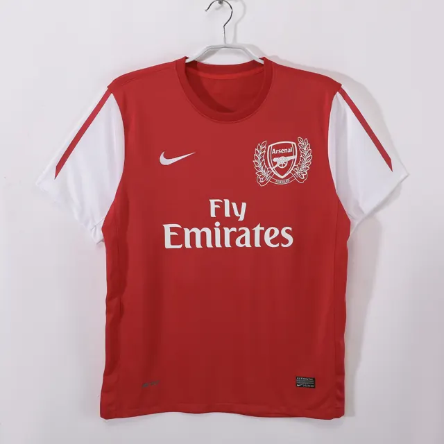Temporada 2011/12 Arsenal local retro 0B